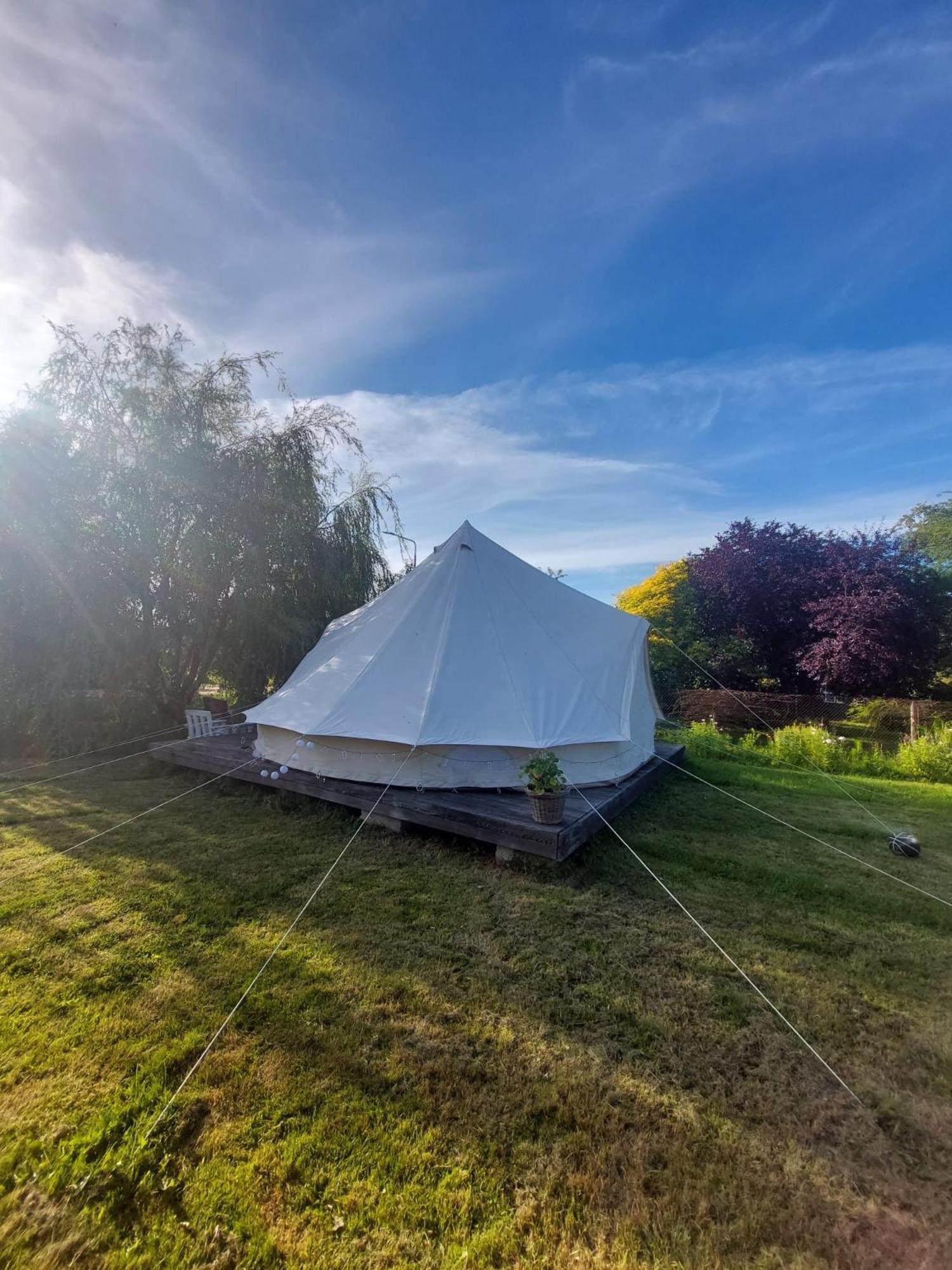 Glamping Belltent In Салацгрива